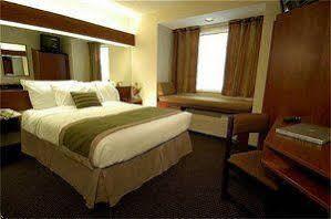 Microtel Inn & Suites By Wyndham Middletown Buitenkant foto