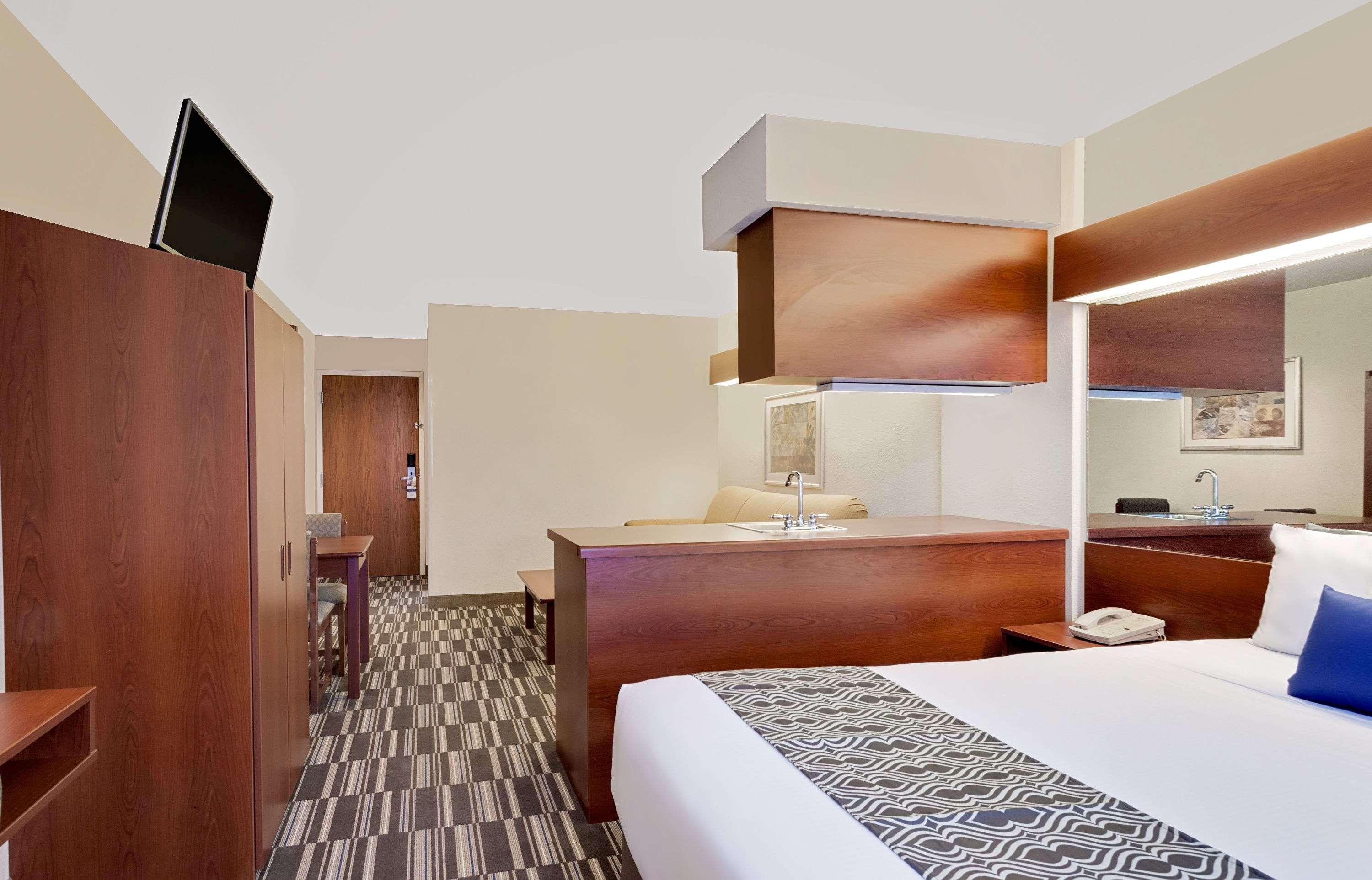 Microtel Inn & Suites By Wyndham Middletown Buitenkant foto