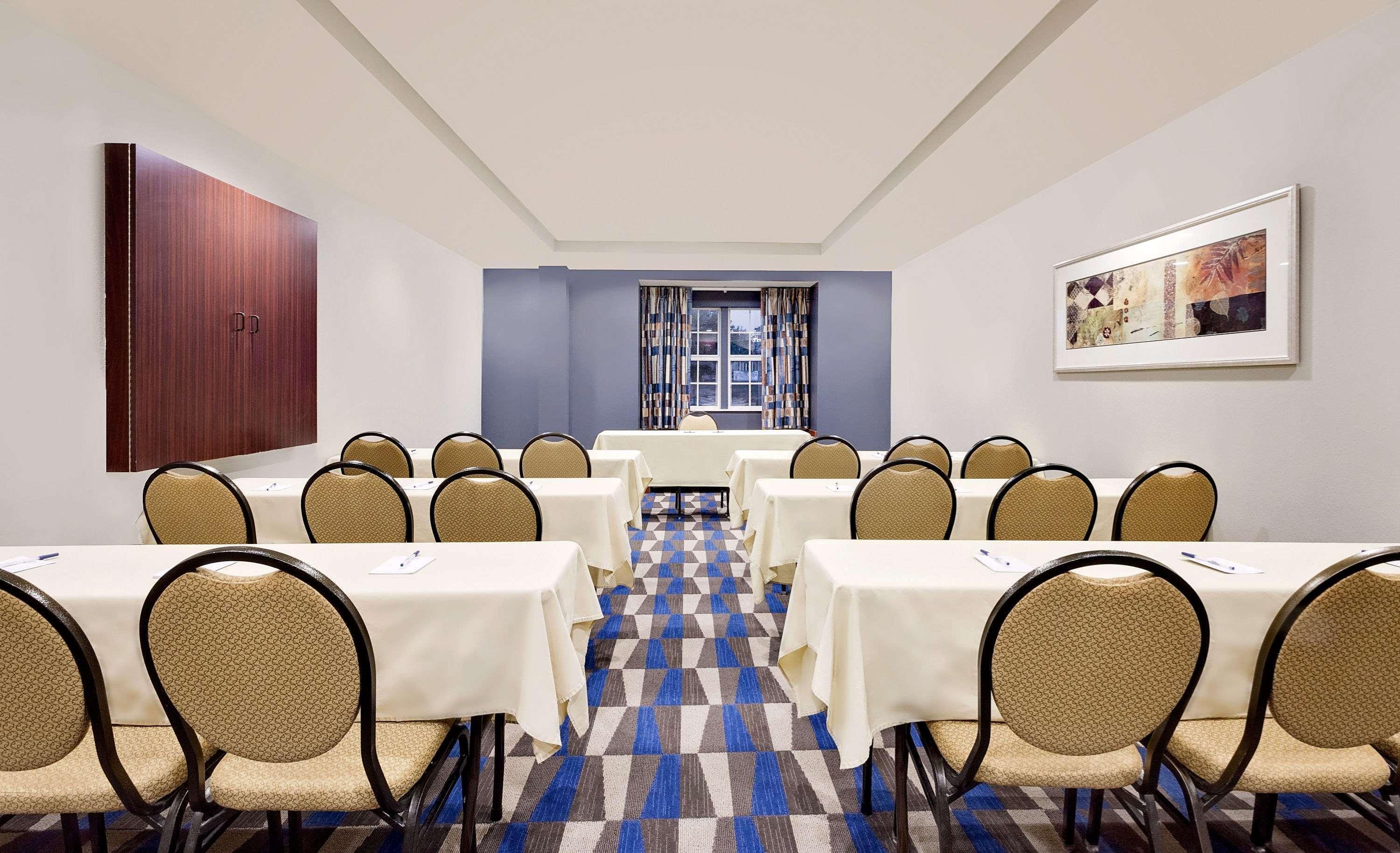 Microtel Inn & Suites By Wyndham Middletown Buitenkant foto