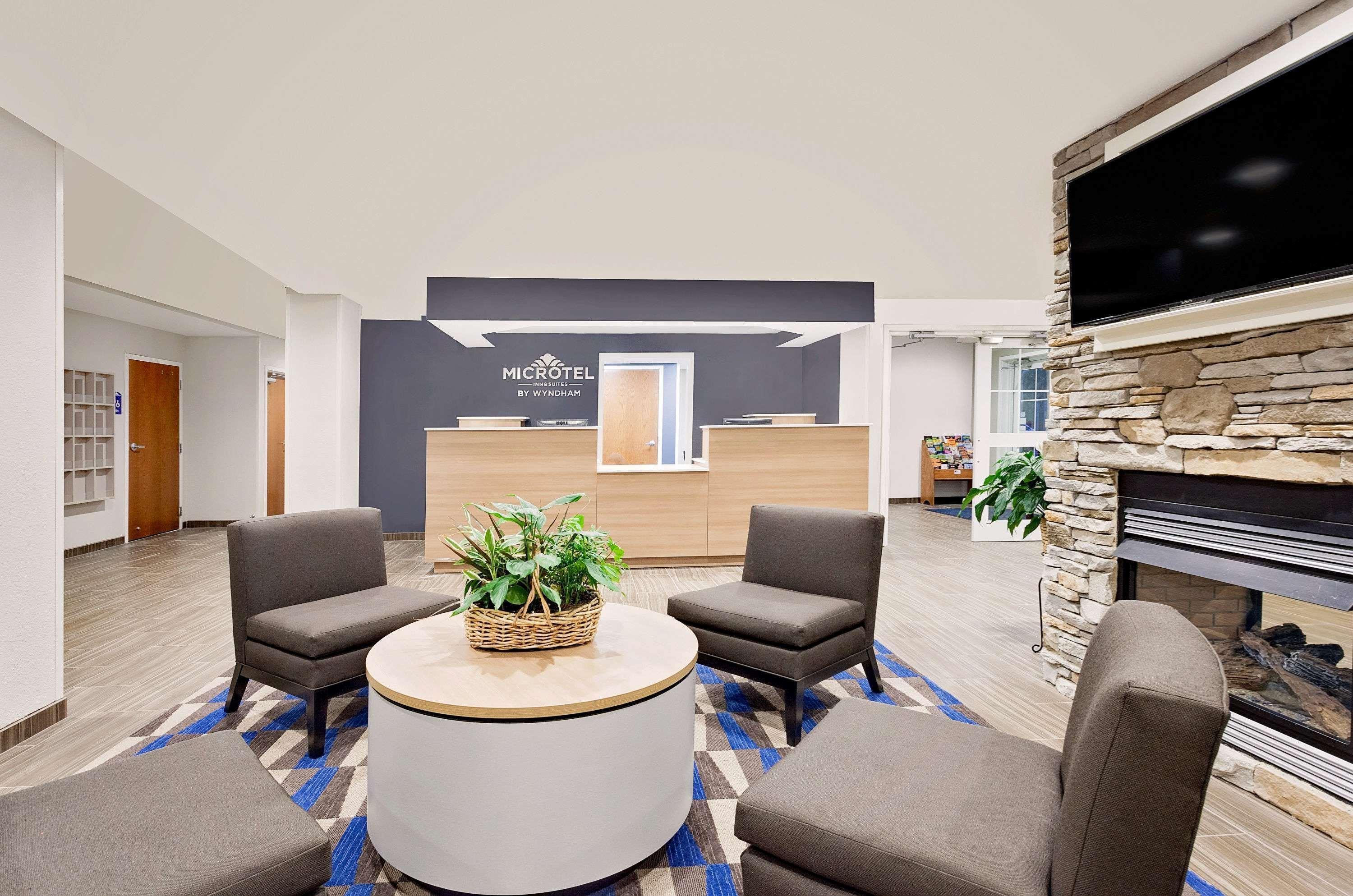 Microtel Inn & Suites By Wyndham Middletown Buitenkant foto